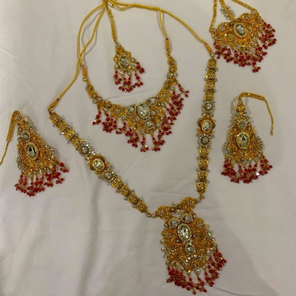 Indian Bridal Jewelry Set